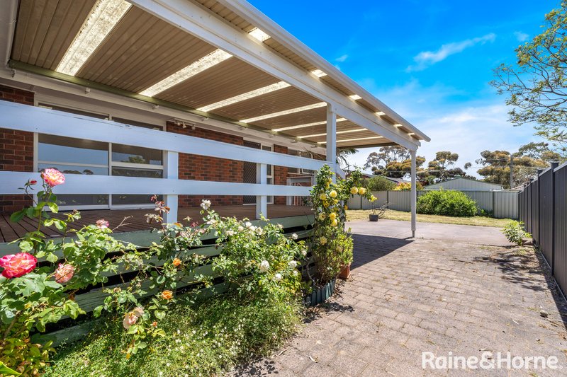 Photo - 4 Higgins Avenue, Sunbury VIC 3429 - Image 14