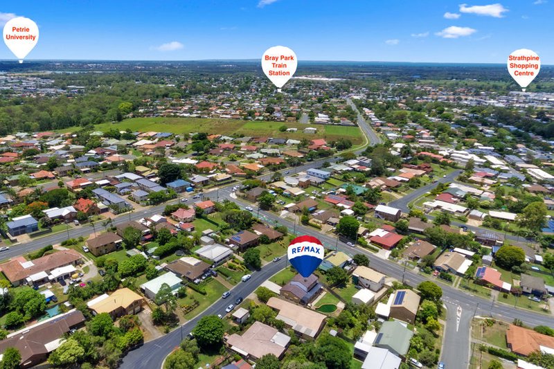 Photo - 4 Highfield Crescent, Strathpine QLD 4500 - Image 13