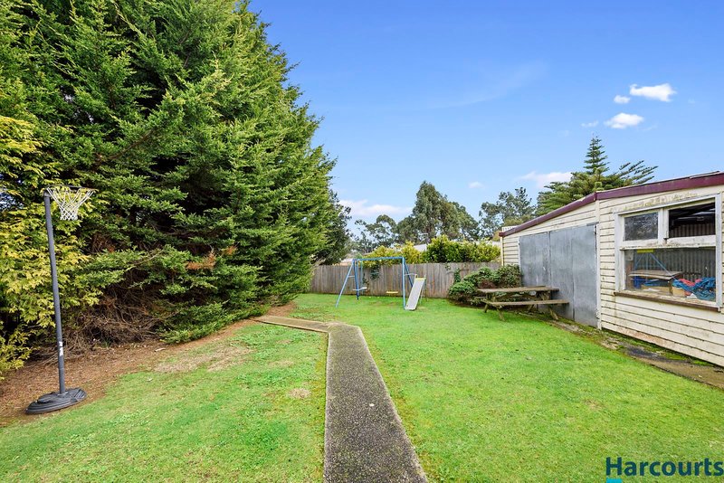 Photo - 4 Hillcrest Road, Devonport TAS 7310 - Image 10