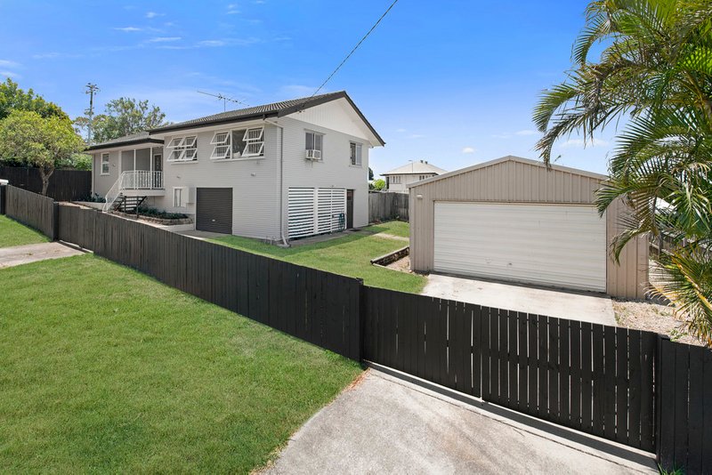 Photo - 4 Hillgrove Street, Upper Mount Gravatt QLD 4122 - Image 3