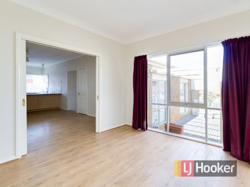 Photo - 4 Hillrise Court, Pakenham VIC 3810 - Image 9