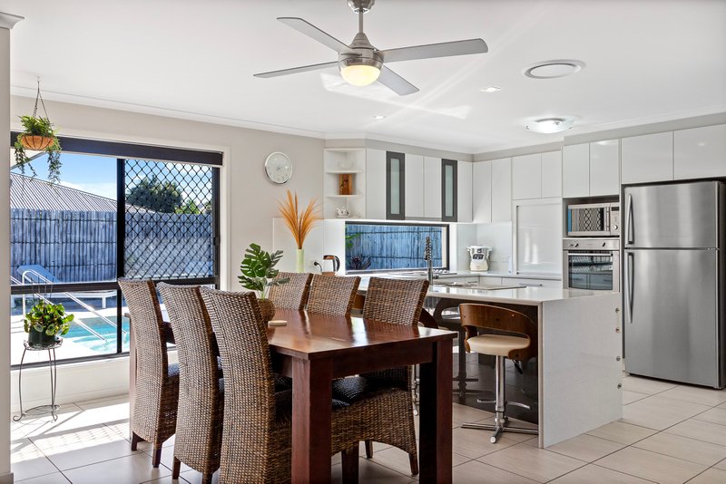 Photo - 4 Hillsborough Circuit, Mountain Creek QLD 4557 - Image 7