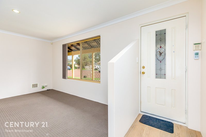 Photo - 4 Hillview Court, Gosnells WA 6110 - Image 6