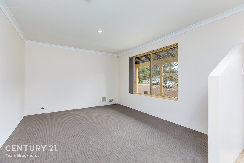 Photo - 4 Hillview Court, Gosnells WA 6110 - Image 7