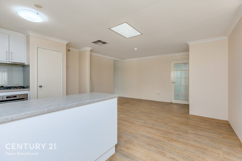 Photo - 4 Hillview Court, Gosnells WA 6110 - Image 18