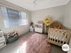 Photo - 4 Hoddinott Close, Tannum Sands QLD 4680 - Image 7
