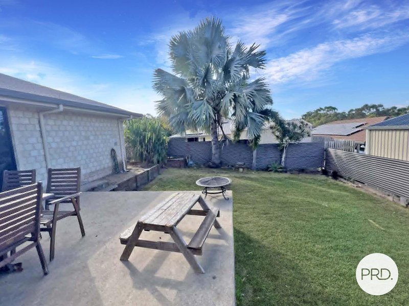 Photo - 4 Hoddinott Close, Tannum Sands QLD 4680 - Image 15