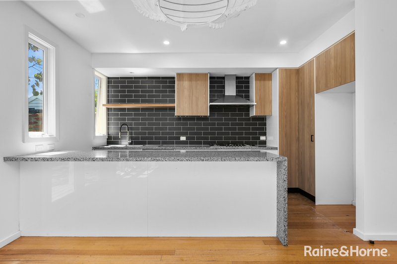 Photo - 4 Holdsworth Lane, Williamstown VIC 3016 - Image 6