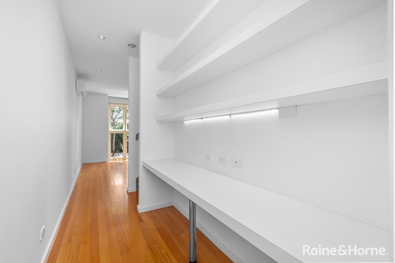 Photo - 4 Holdsworth Lane, Williamstown VIC 3016 - Image 8