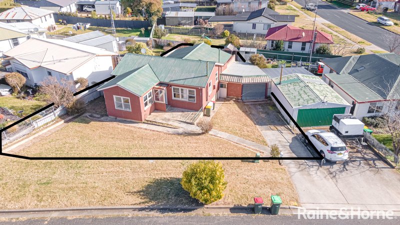 4 Hollis Ave , Goulburn NSW 2580