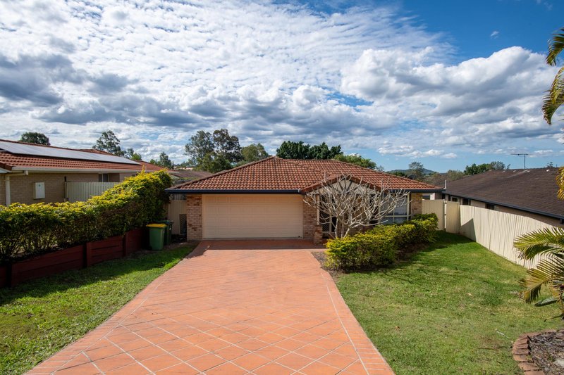 4 Holly Crescent, Windaroo QLD 4207