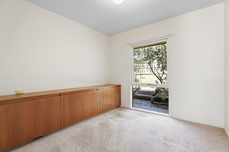 Photo - 4 Hollyoak Haven , Chirnside Park VIC 3116 - Image 10