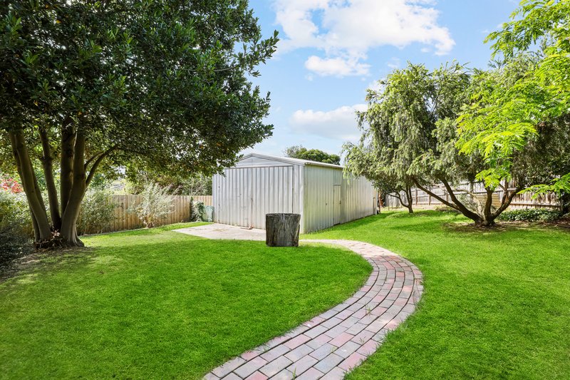 Photo - 4 Hollyoak Haven , Chirnside Park VIC 3116 - Image 16