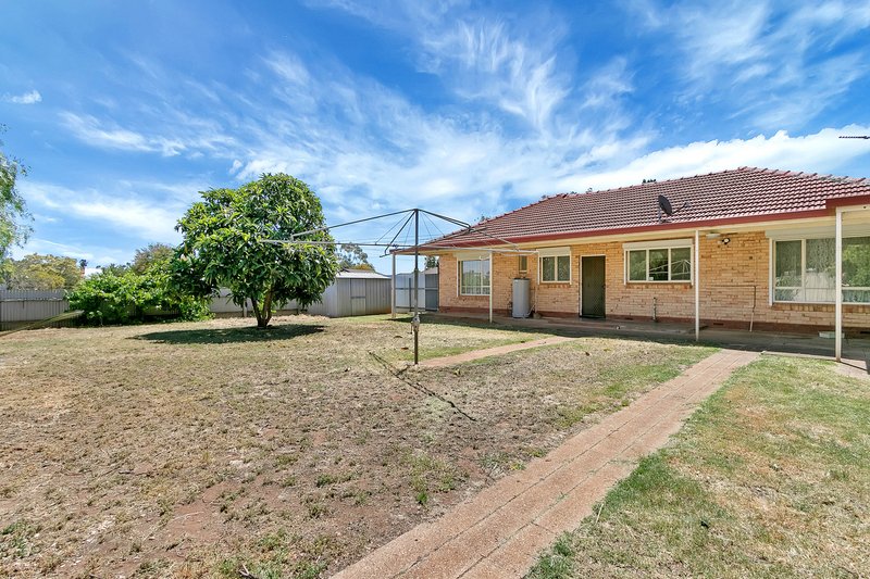 Photo - 4 Holmes Street, Willaston SA 5118 - Image 9