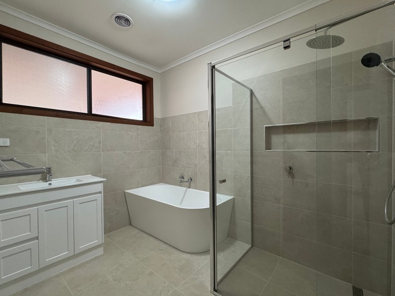 Photo - 4 Holohan Place, Dandenong North VIC 3175 - Image 22