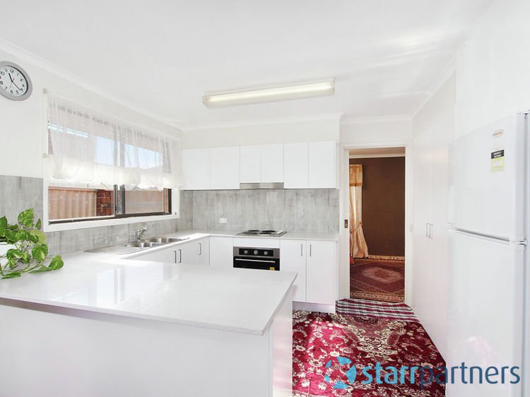 Photo - 4 Holroyd Road, Merrylands NSW 2160 - Image 3