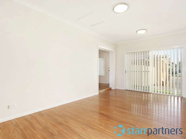 Photo - 4 Holroyd Road, Merrylands NSW 2160 - Image 6