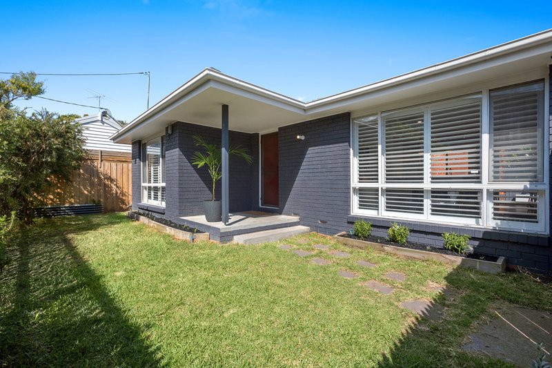 Photo - 4 Holyrood Street, Highett VIC 3190 - Image 3