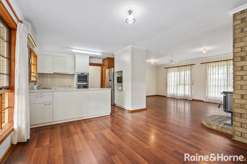 Photo - 4 Hooper Road, Strathalbyn SA 5255 - Image 5