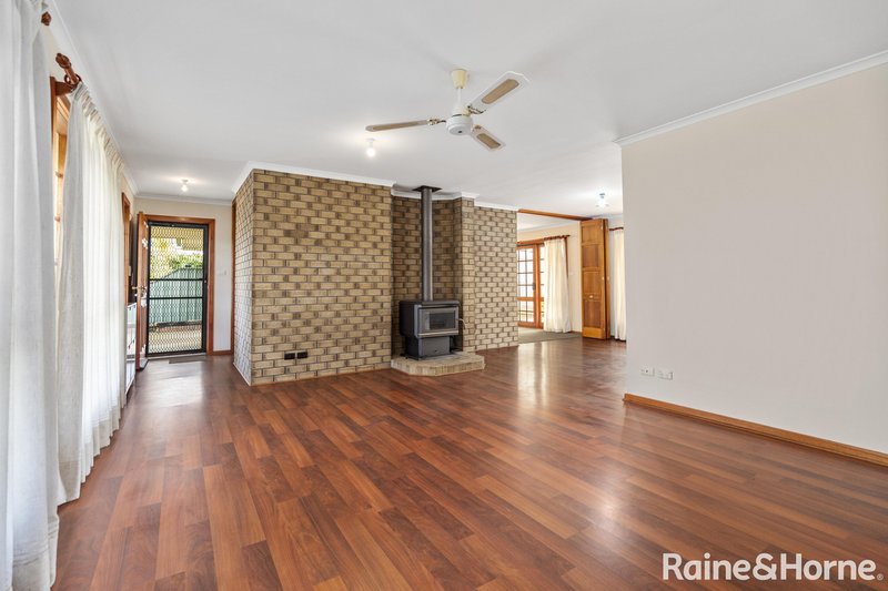Photo - 4 Hooper Road, Strathalbyn SA 5255 - Image 7