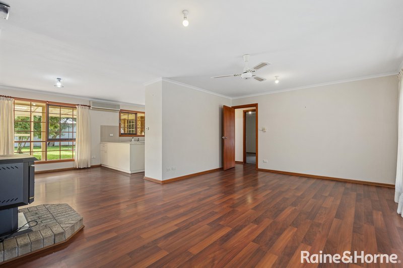 Photo - 4 Hooper Road, Strathalbyn SA 5255 - Image 8