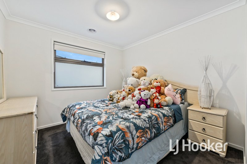 Photo - 4 Hopkins Street, Clyde VIC 3978 - Image 10