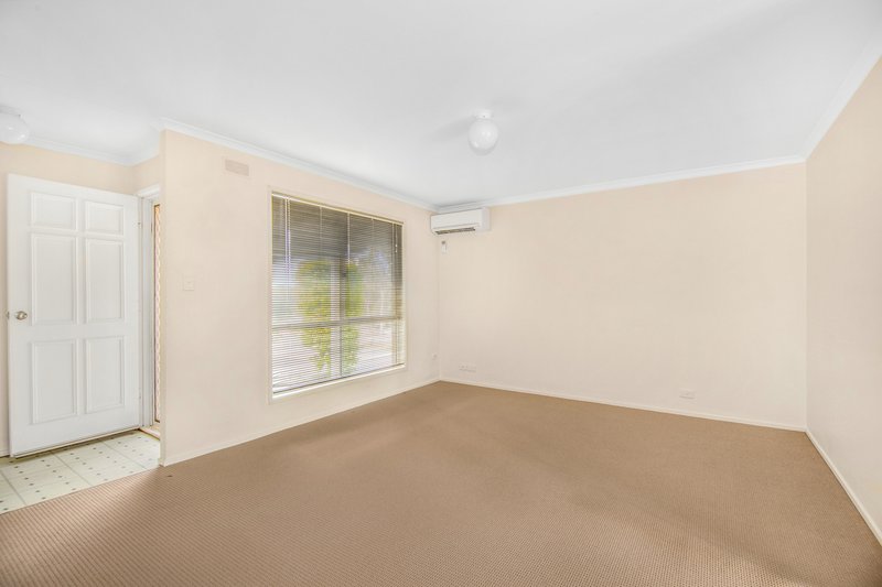 Photo - 4 Houdini Terrace, Edens Landing QLD 4207 - Image 3