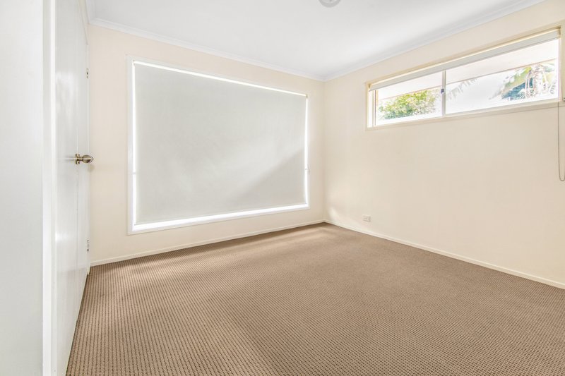 Photo - 4 Houdini Terrace, Edens Landing QLD 4207 - Image 4