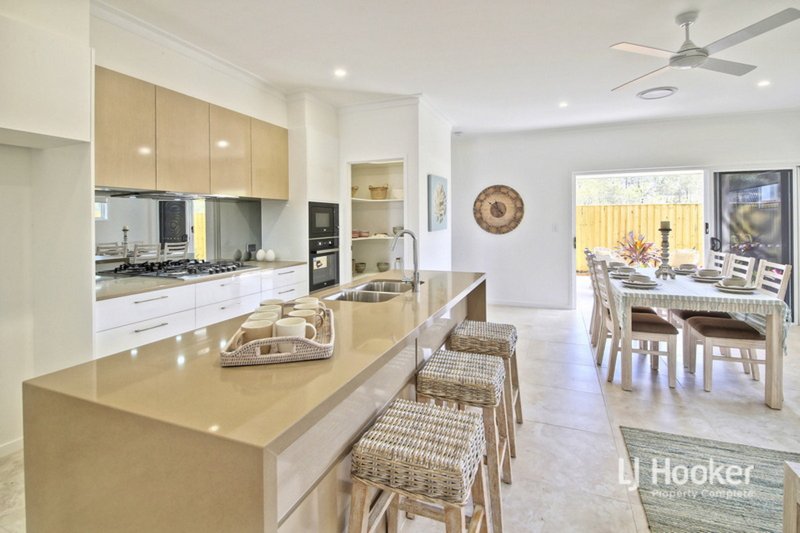 Photo - 4 Houston Street, Spring Mountain QLD 4300 - Image 2