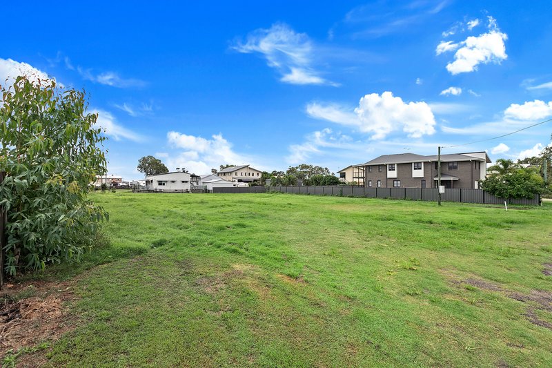 Photo - 4 Howard Street, Burrum Heads QLD 4659 - Image 5