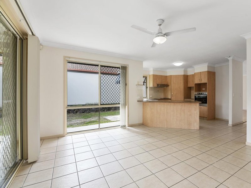Photo - 4 Howland Circuit, Pacific Pines QLD 4211 - Image 2