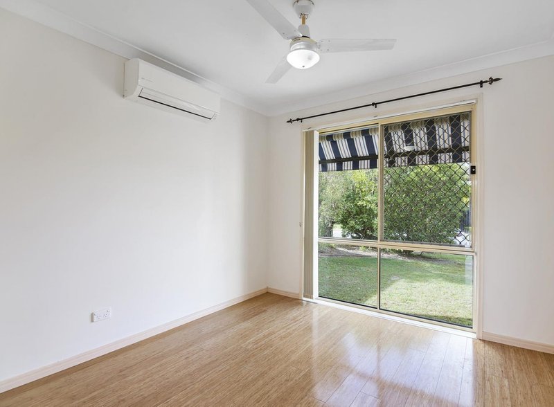 Photo - 4 Howland Circuit, Pacific Pines QLD 4211 - Image 7