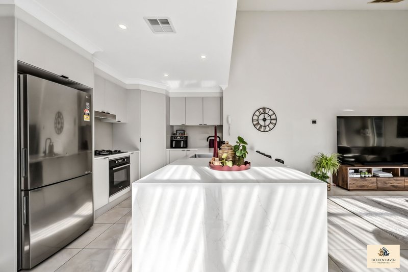 Photo - 4 Howmans Street, Harrison ACT 2914 - Image 4