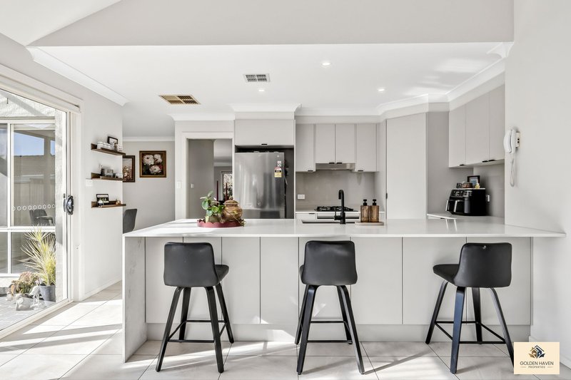 Photo - 4 Howmans Street, Harrison ACT 2914 - Image 5