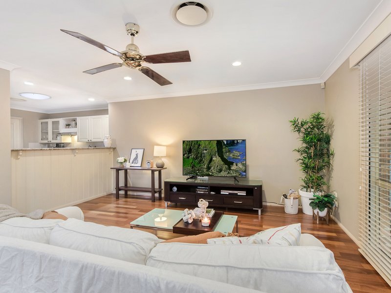 Photo - 4 Hoylake Court, Parkwood QLD 4214 - Image 7