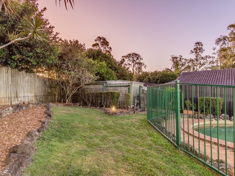 Photo - 4 Hoylake Court, Parkwood QLD 4214 - Image 15