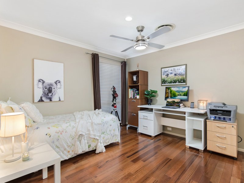 Photo - 4 Hoylake Court, Parkwood QLD 4214 - Image 19