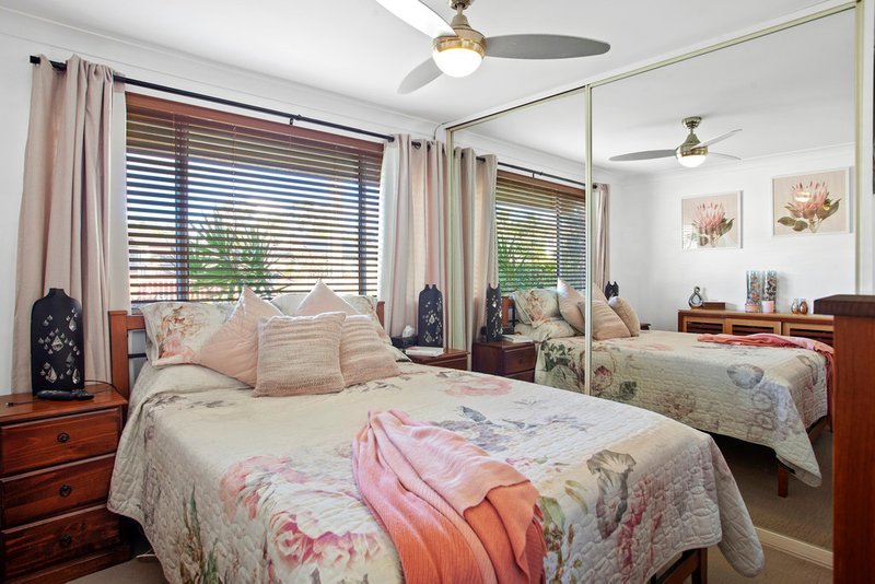 Photo - 4 Hughes Avenue, Kanwal NSW 2259 - Image 6