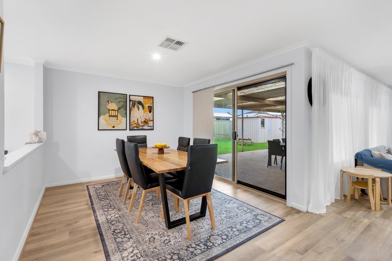 Photo - 4 Hughes Street, Andrews Farm SA 5114 - Image 6