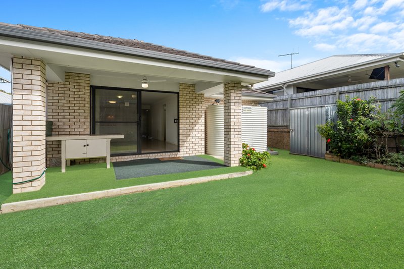 Photo - 4 Hume Circuit, Warner QLD 4500 - Image 2