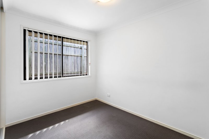 Photo - 4 Hume Circuit, Warner QLD 4500 - Image 12