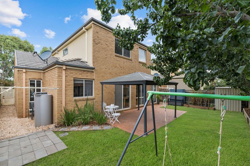 Photo - 4 Hummingbird Place, South Morang VIC 3752 - Image 15