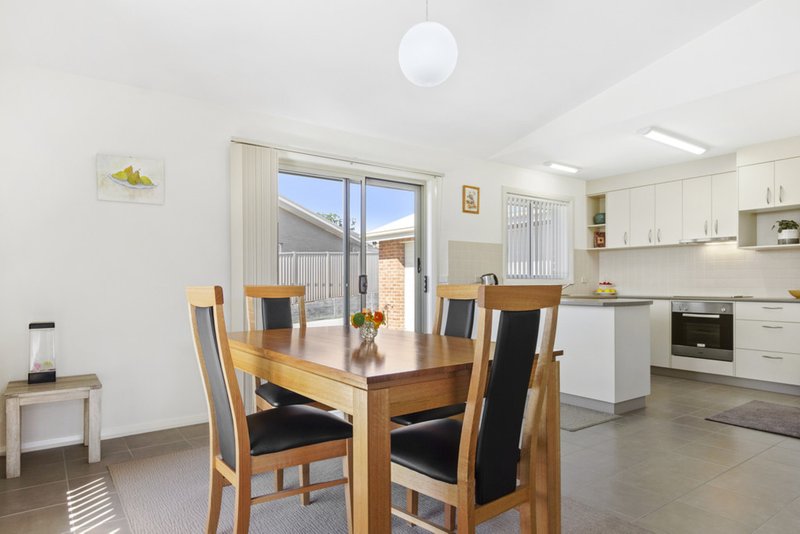 Photo - 4 Hunter Place, Sunshine Bay NSW 2536 - Image 5