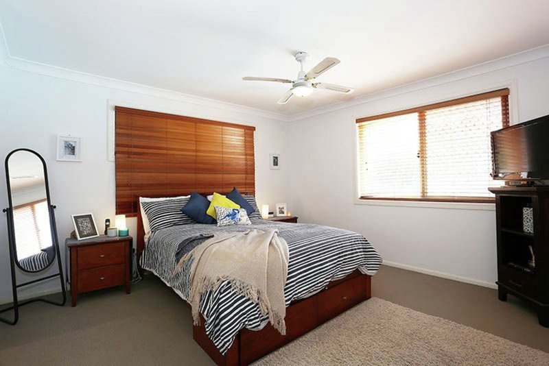 Photo - 4 Huntington Court, Calamvale QLD 4116 - Image 9