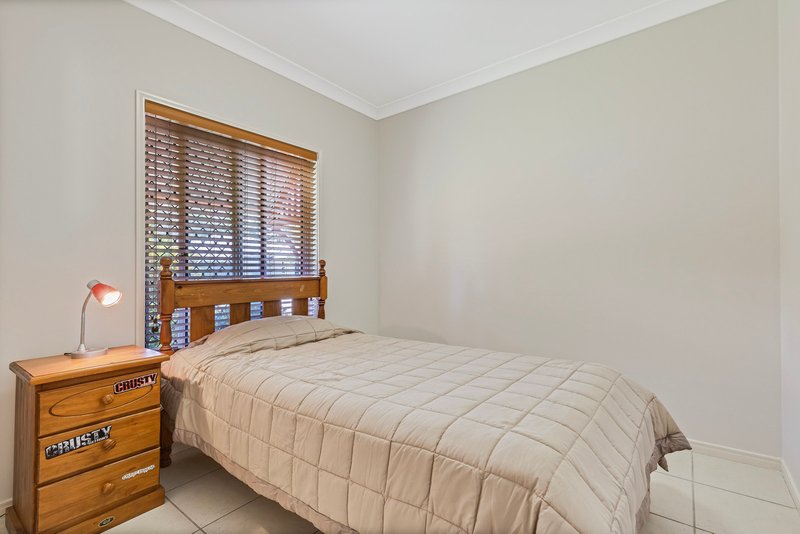 Photo - 4 Huntley Place, Caloundra West QLD 4551 - Image 10