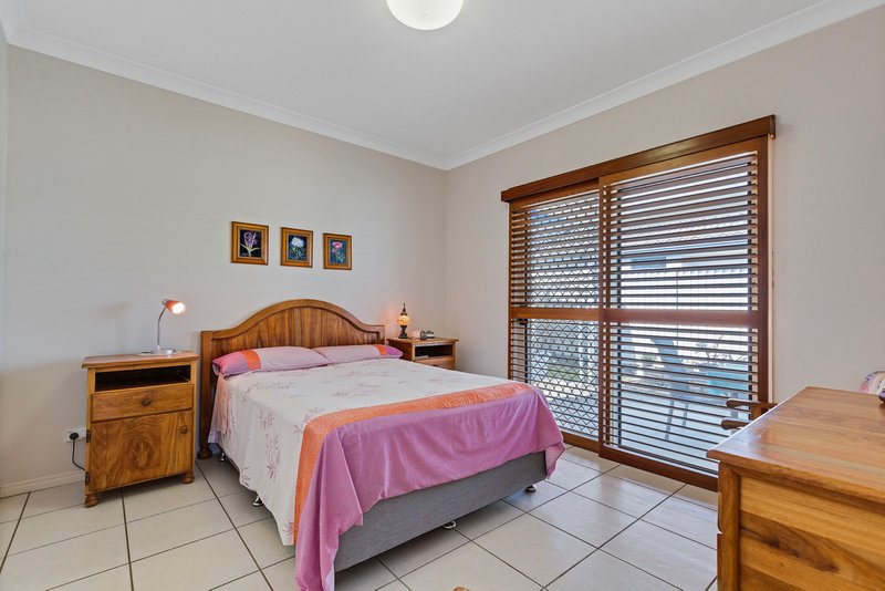 Photo - 4 Huntley Place, Caloundra West QLD 4551 - Image 12