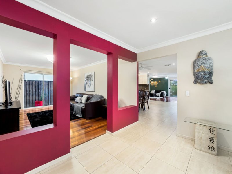 Photo - 4 Huon Close, Stanhope Gardens NSW 2768 - Image 6