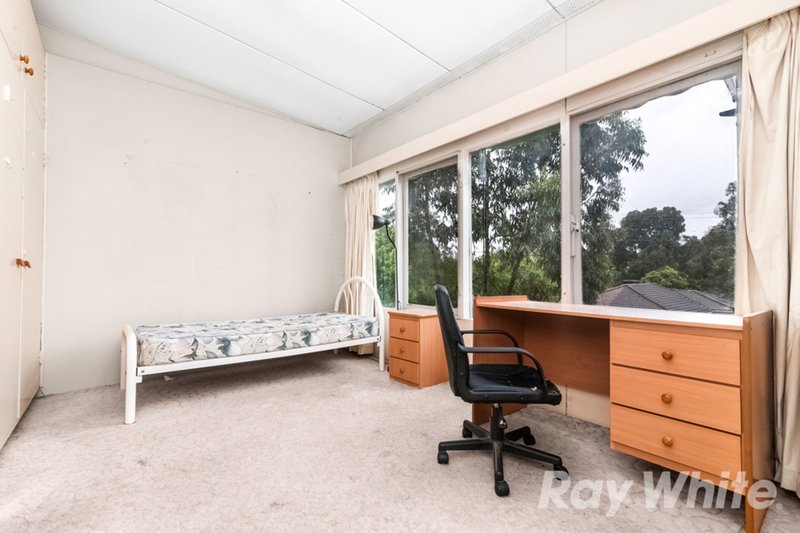 Photo - 4 Ian Grove, Burwood VIC 3125 - Image 7