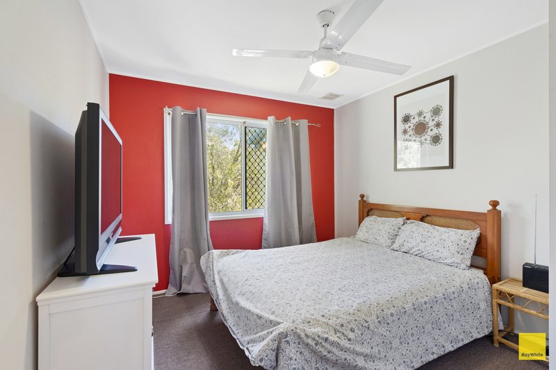 Photo - 4 Ian Street, Thorneside QLD 4158 - Image 5