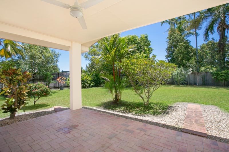 Photo - 4 Ibis Close, Kewarra Beach QLD 4879 - Image 2